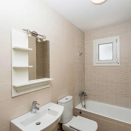 Alana فيلة إيز ميركاذال